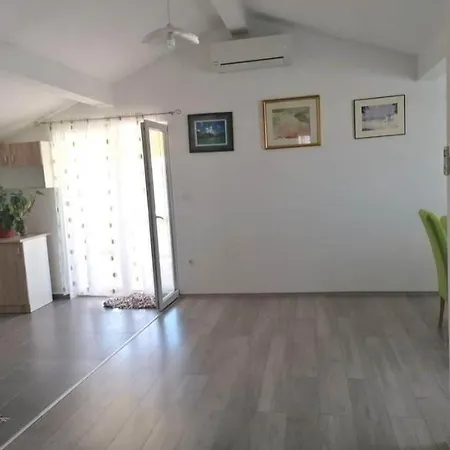 Mile 扎达尔