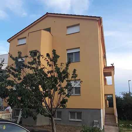 Mile Apartment