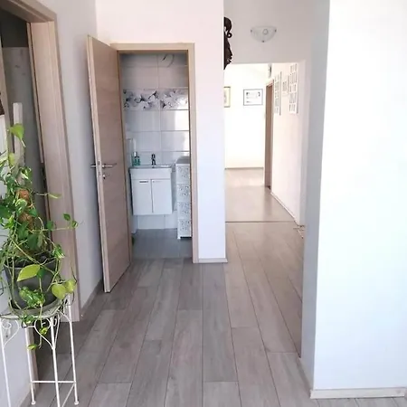 Apartment Mile